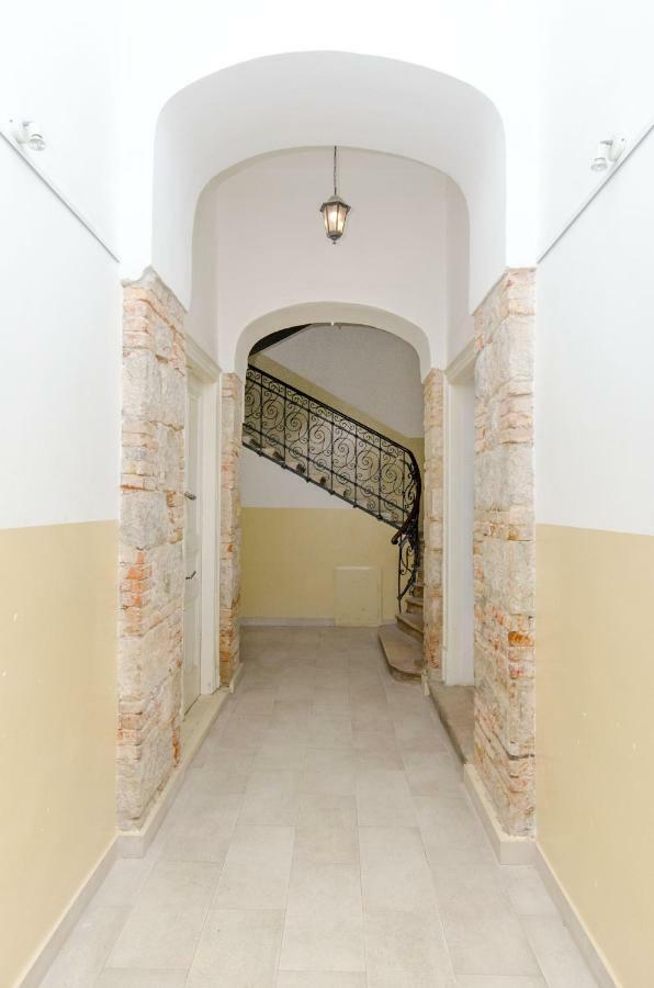 City Core Apartment Split Exterior foto